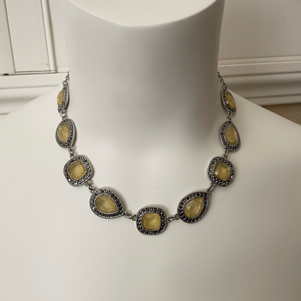 Vintage Preowned Monet Silver Tone Necklace